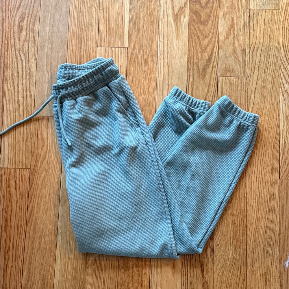 Move Theology Joggers - Small